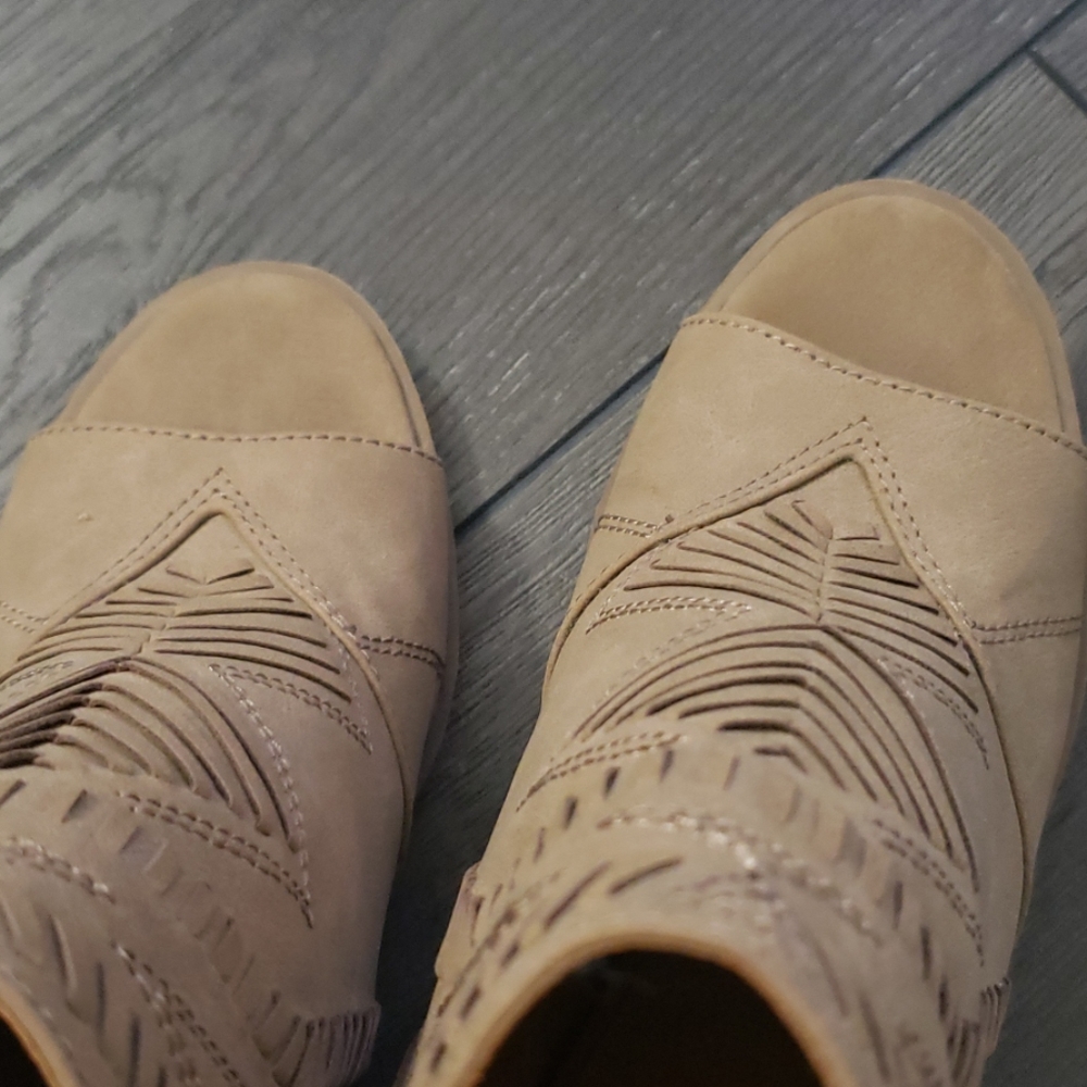 Open Toe Booties - Picture 4 of 4